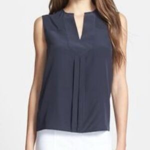 Tory Burch Navy 100% Silk  Sleeveless Pleated V-Notch Shell Top sz Medium